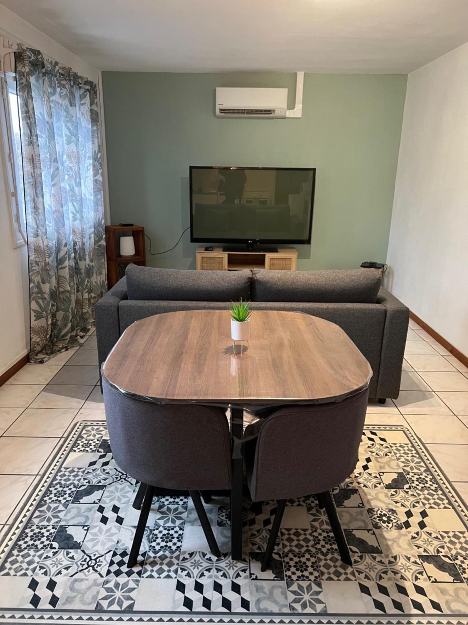 Appartement T2 Cosy Saint-Éloy-les-Mines Exteriör bild